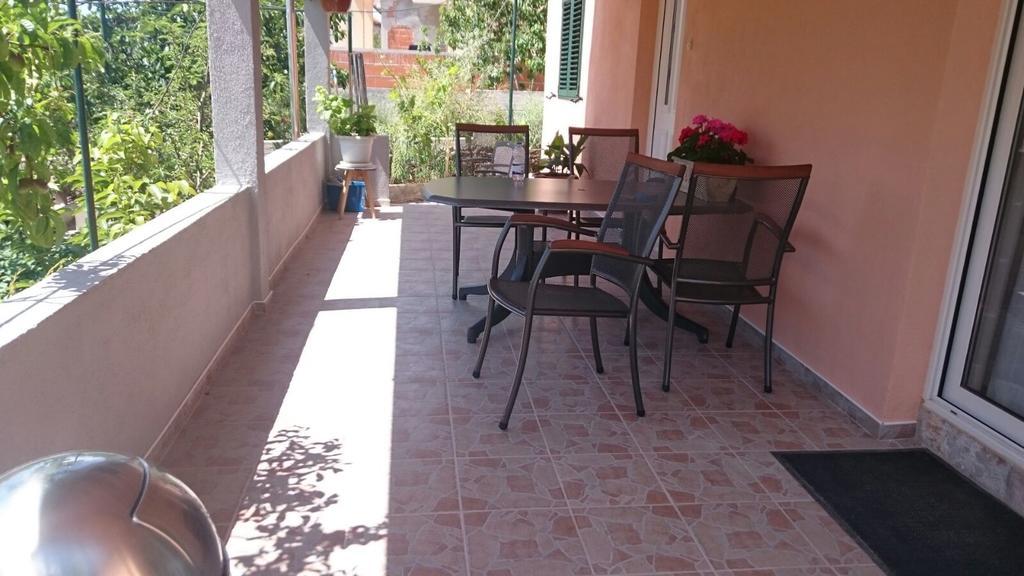 Holiday Home Dutch Šibenik Exteriör bild
